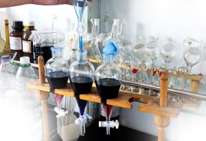 Extratante DY272 na extração de níquel-cobalto