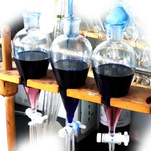 Bis (2,4,4-trimethylpentyl) phosphonic acid