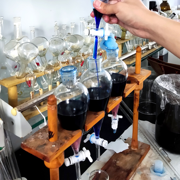 Alternative view of DY272 Nickel Cobalt extractant Bis(2,4,4-trimethylpentyl)phosphinic acid